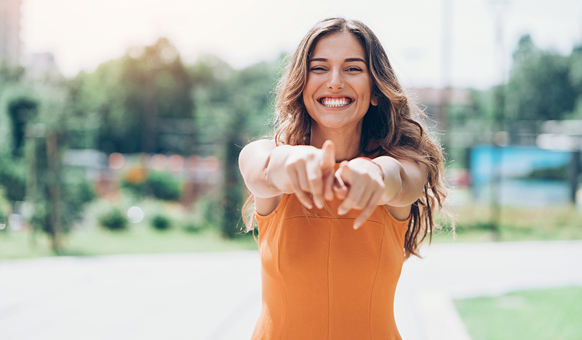 iStock-886858224_HappyWoman_848x495.jpg (848Ã495)